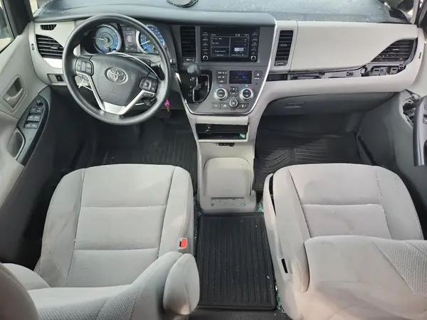 5TDZZ3DC3KS014333 2019 TOYOTA SIENNA - Image 8