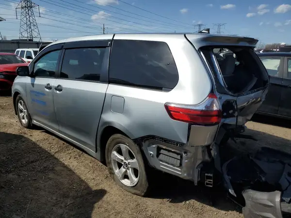 5TDZZ3DC3LS033336 2020 TOYOTA SIENNA - Image 2