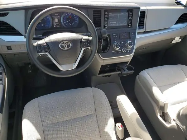 5TDZZ3DC3LS034678 2020 TOYOTA SIENNA - Image 8