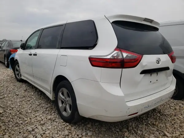 5TDZZ3DC3LS043414 2020 TOYOTA SIENNA - Image 2