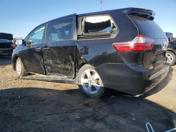5TDZZ3DC3LS048497 2020 TOYOTA SIENNA - Image 2