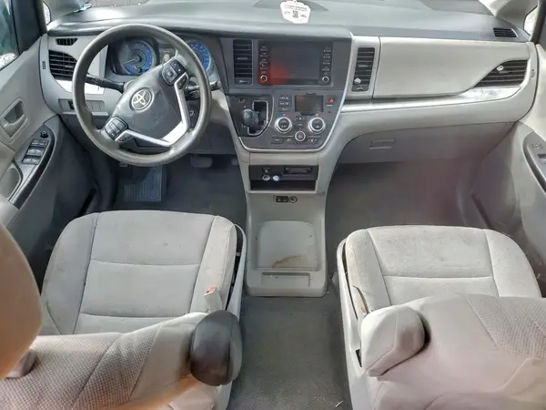 5TDZZ3DC3LS087249 2020 TOYOTA SIENNA - Image 8