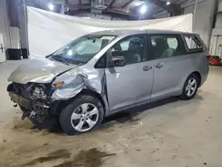 5TDZZ3DC4HS770892 2017 TOYOTA SIENNA