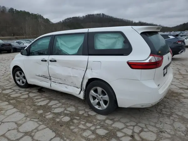 5TDZZ3DC4HS785327 2017 TOYOTA SIENNA - Image 2