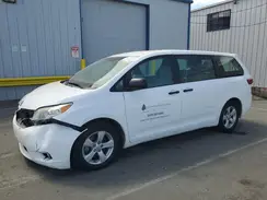 5TDZZ3DC4HS813207 2017 TOYOTA SIENNA