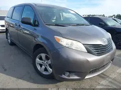 5TDZZ3DC4HS872547 2017 TOYOTA SIENNA