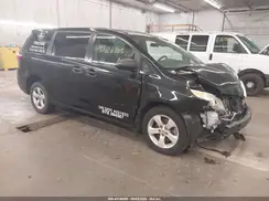 5TDZZ3DC4JS950296 2018 TOYOTA SIENNA