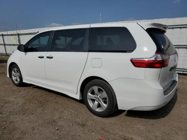 5TDZZ3DC4KS008203 2019 TOYOTA SIENNA - Image 2