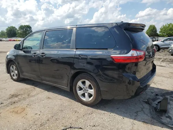 5TDZZ3DC4KS983252 2019 TOYOTA SIENNA - Image 2