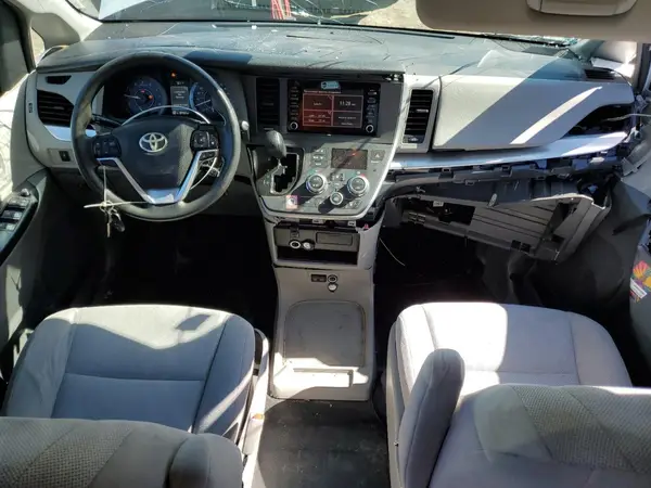 5TDZZ3DC4LS062652 2020 TOYOTA SIENNA - Image 8