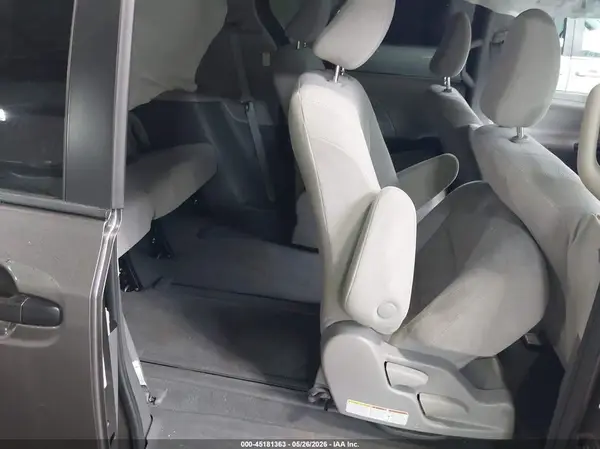5TDZZ3DC4LS068743 2020 TOYOTA SIENNA - Image 8