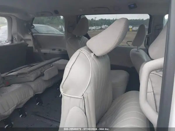 5TDZZ3DC4LS069441 2020 TOYOTA SIENNA - Image 8