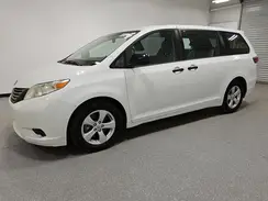 5TDZZ3DC5HS817010 2017 TOYOTA SIENNA