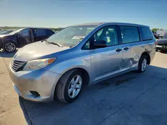 5TDZZ3DC5HS885386 2017 TOYOTA SIENNA