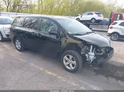5TDZZ3DC5HS887560 2017 TOYOTA SIENNA