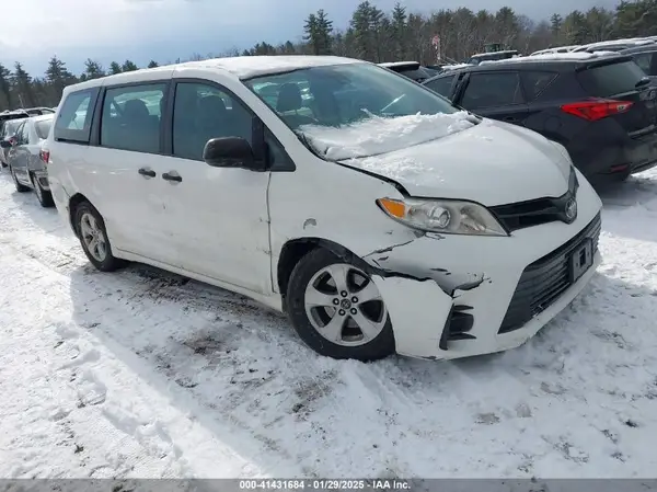 5TDZZ3DC5JS901902 2018 TOYOTA SIENNA - Image 1