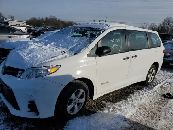 5TDZZ3DC5JS944216 2018 TOYOTA SIENNA - Image 1
