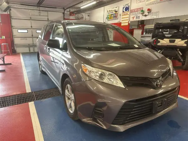 5TDZZ3DC5KS001485 2019 TOYOTA SIENNA - Image 8