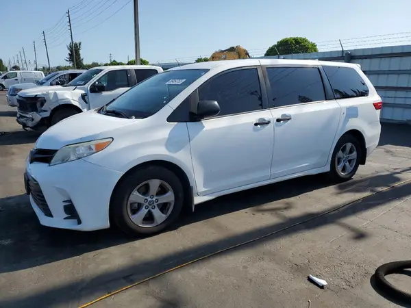 5TDZZ3DC5KS992168 2019 TOYOTA SIENNA - Image 1