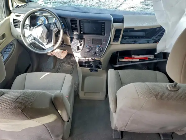 5TDZZ3DC5LS031670 2020 TOYOTA SIENNA - Image 8