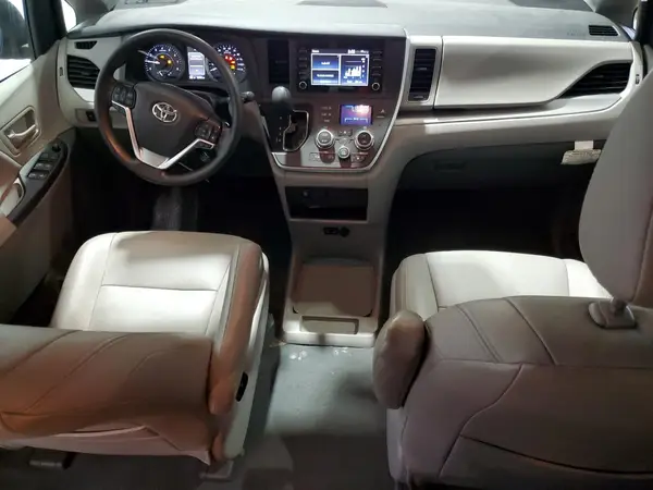 5TDZZ3DC5LS082943 2020 TOYOTA SIENNA - Image 8