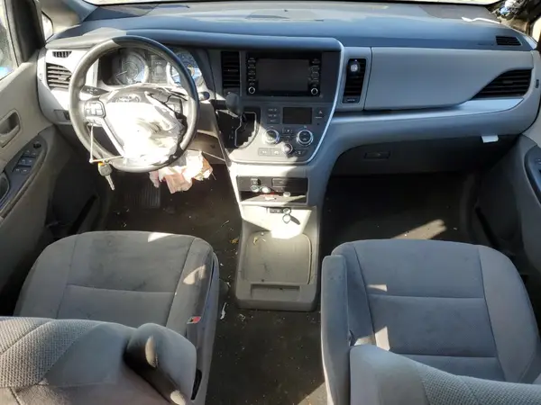 5TDZZ3DC5LS085826 2020 TOYOTA SIENNA - Image 8