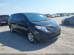 5TDZZ3DC6HS811863 2017 TOYOTA SIENNA