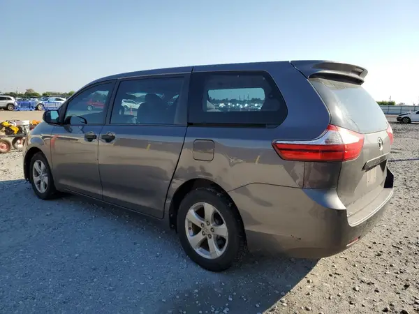 5TDZZ3DC6HS865521 2017 TOYOTA SIENNA - Image 2