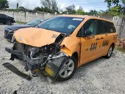5TDZZ3DC6HS870640 2017 TOYOTA SIENNA