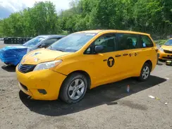 5TDZZ3DC6HS875823 2017 TOYOTA SIENNA