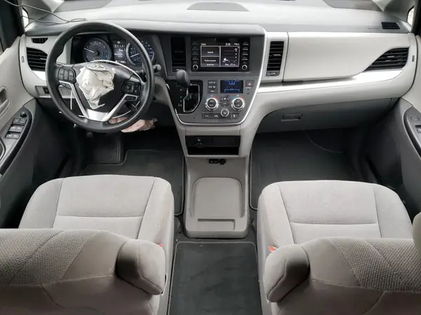 5TDZZ3DC6LS028115 2020 TOYOTA SIENNA - Image 8