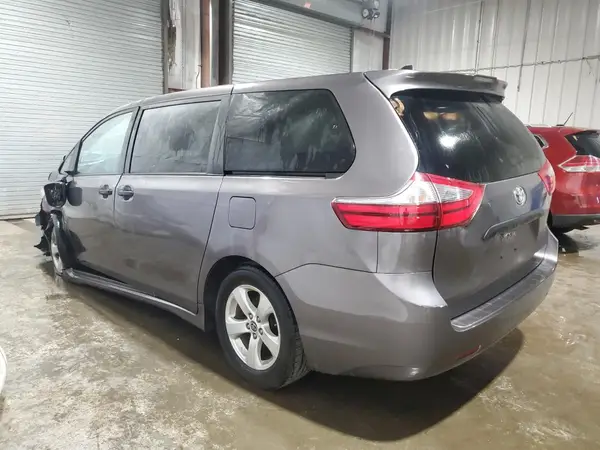 5TDZZ3DC6LS082787 2020 TOYOTA SIENNA - Image 2