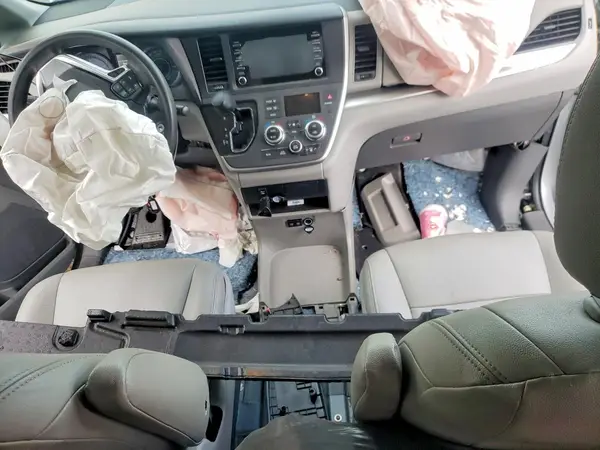 5TDZZ3DC6LS082790 2020 TOYOTA SIENNA - Image 8