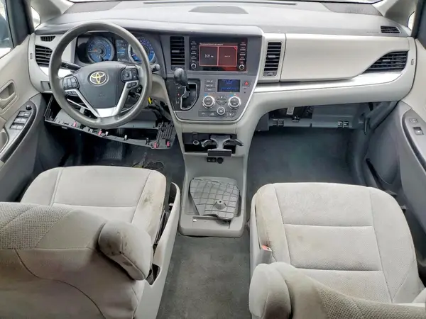 5TDZZ3DC6LS087231 2020 TOYOTA SIENNA - Image 8