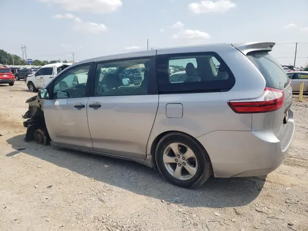 5TDZZ3DC7HS783569 2017 TOYOTA SIENNA - Image 2