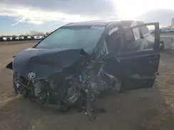 5TDZZ3DC7HS869044 2017 TOYOTA SIENNA