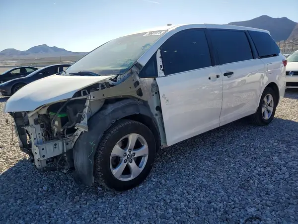 5TDZZ3DC7JS948591 2018 TOYOTA SIENNA - Image 1