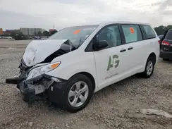 5TDZZ3DC8HS776498 2017 TOYOTA SIENNA