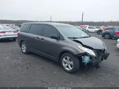 5TDZZ3DC8HS797044 2017 TOYOTA SIENNA