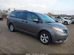 5TDZZ3DC8HS799442 2017 TOYOTA SIENNA