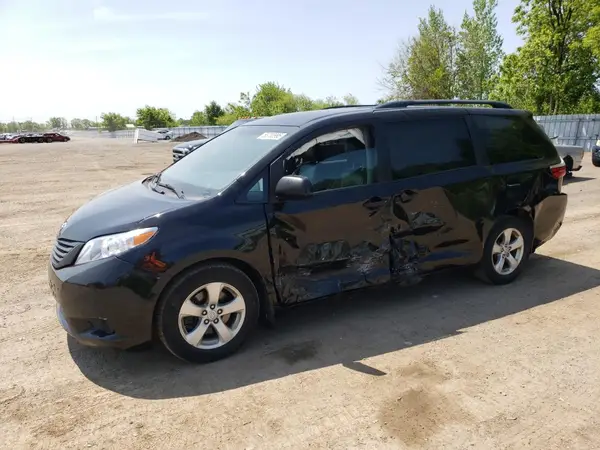 5TDZZ3DC8HS841995 2017 TOYOTA SIENNA - Image 1
