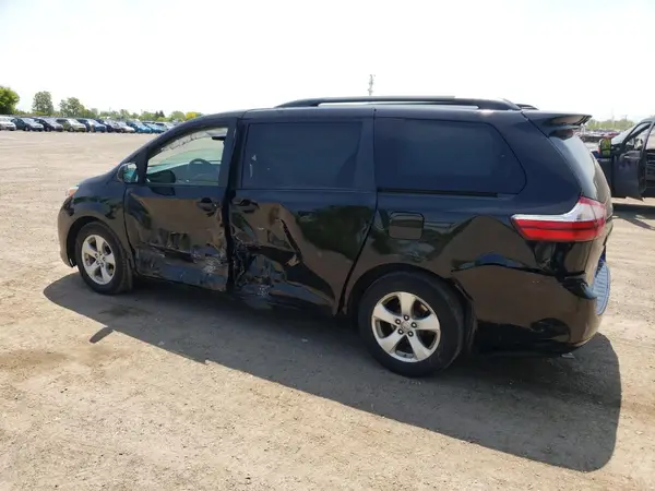 5TDZZ3DC8HS841995 2017 TOYOTA SIENNA - Image 2