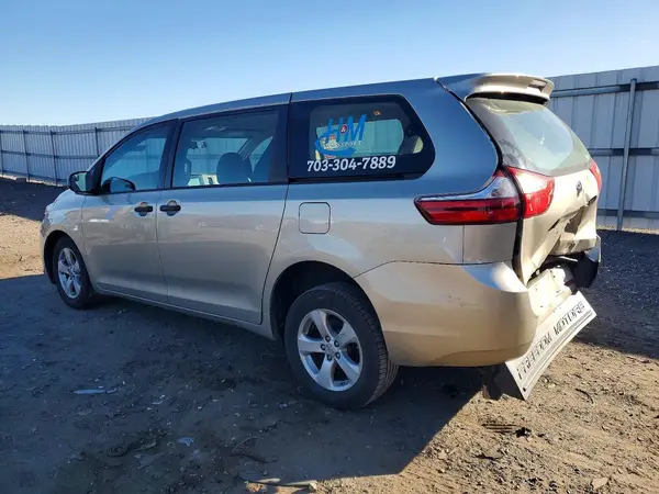 5TDZZ3DC8HS869022 2017 TOYOTA SIENNA - Image 2