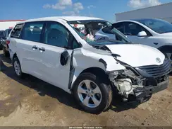 5TDZZ3DC8HS892087 2017 TOYOTA SIENNA