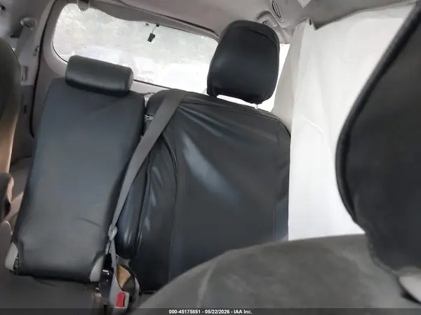 5TDZZ3DC8LS061973 2020 TOYOTA SIENNA - Image 8