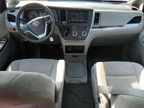 5TDZZ3DC8LS084976 2020 TOYOTA SIENNA - Image 8