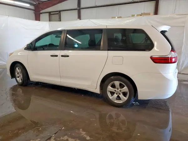 5TDZZ3DC9HS789258 2017 TOYOTA SIENNA - Image 2