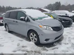 5TDZZ3DC9HS802672 2017 TOYOTA SIENNA