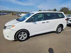 5TDZZ3DC9HS819682 2017 TOYOTA SIENNA
