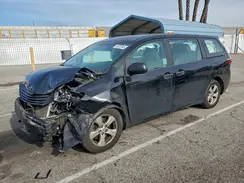 5TDZZ3DC9HS850401 2017 TOYOTA SIENNA